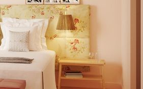 9Hotel Chelton